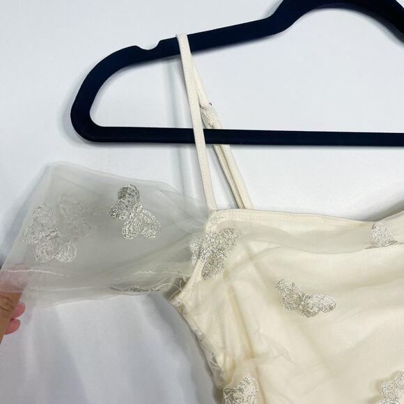 New Francescas Le Lis Cream Small Embroidered Butterfly Mesh Bodysuit Sheer Top - Picture 4 of 12